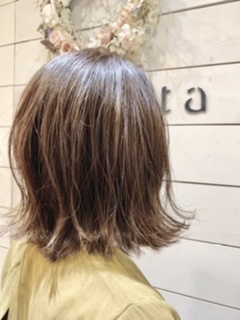ハイライト ベージュ